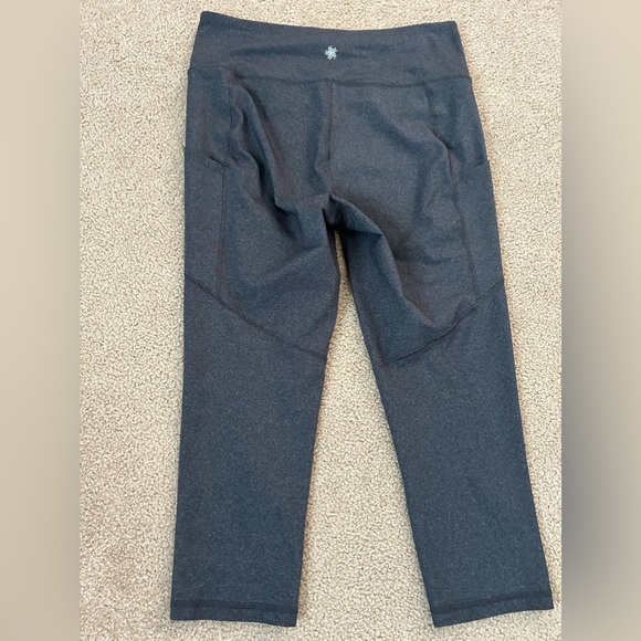 Tek Gear Shapewear Capri Leggings Ize L - Picture 7 of 8